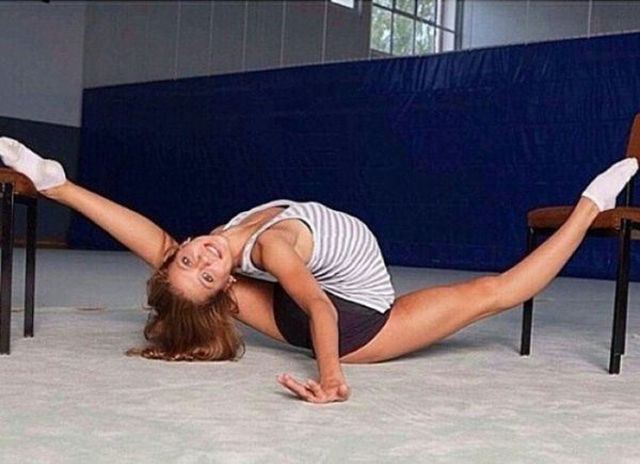 girls_who_have_flexibility_nailed_640_05