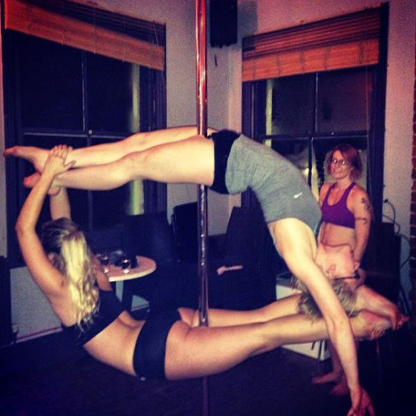 girls_who_have_flexibility_nailed_640_30