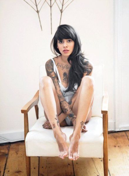 hot_and_hardcore_tattooed_girls_640_35